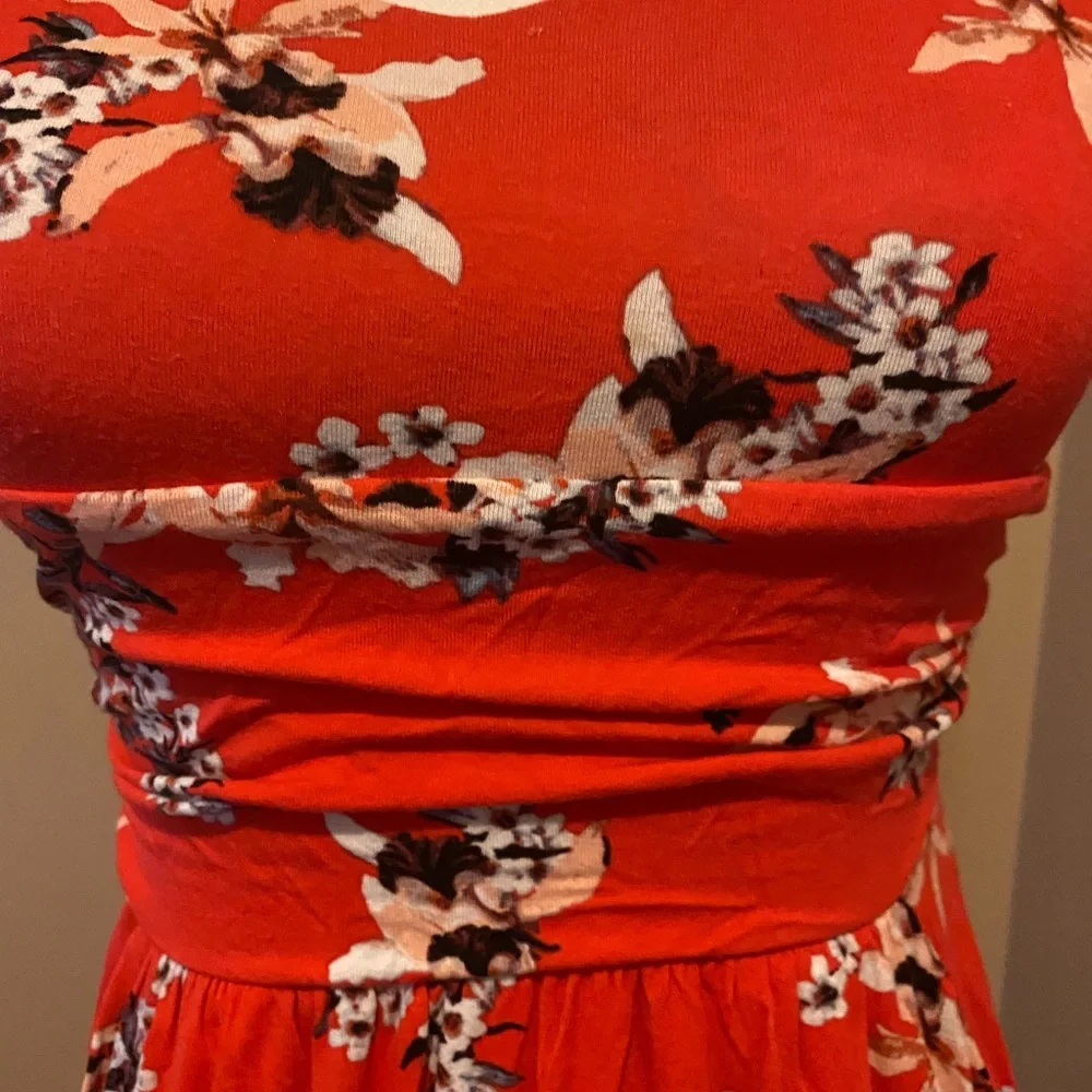 ST TROPEZ Dress Small. - Picture 2 of 9